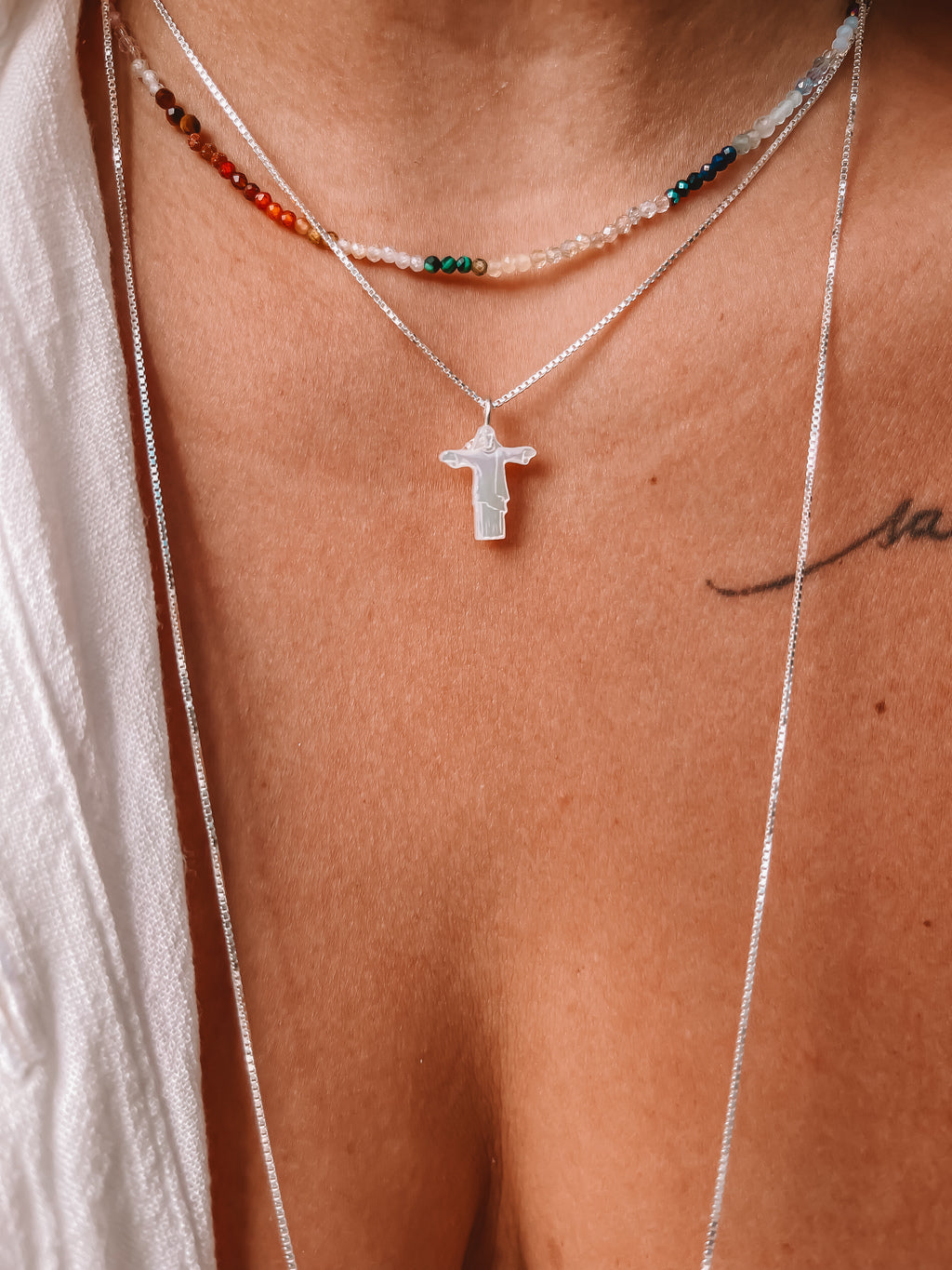 Colar Cristo Madrepérola Prata 925